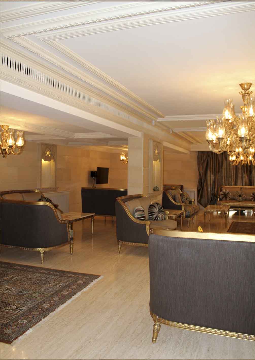EZ VILLA 8