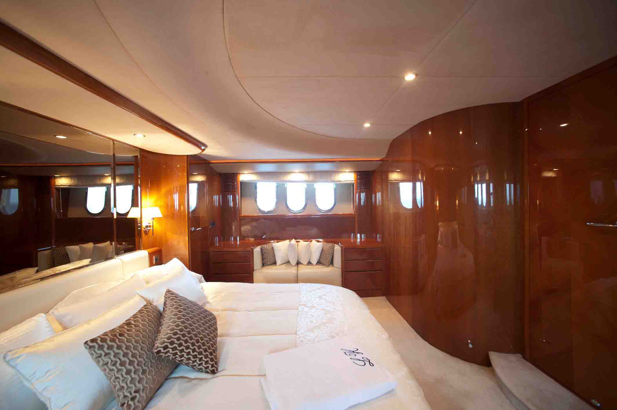 LADY H YACHT 5